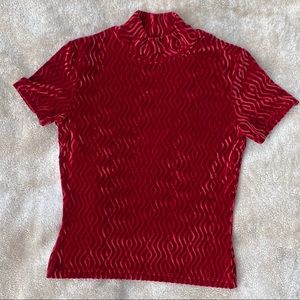 1970’s: Velvet red detailed shirt